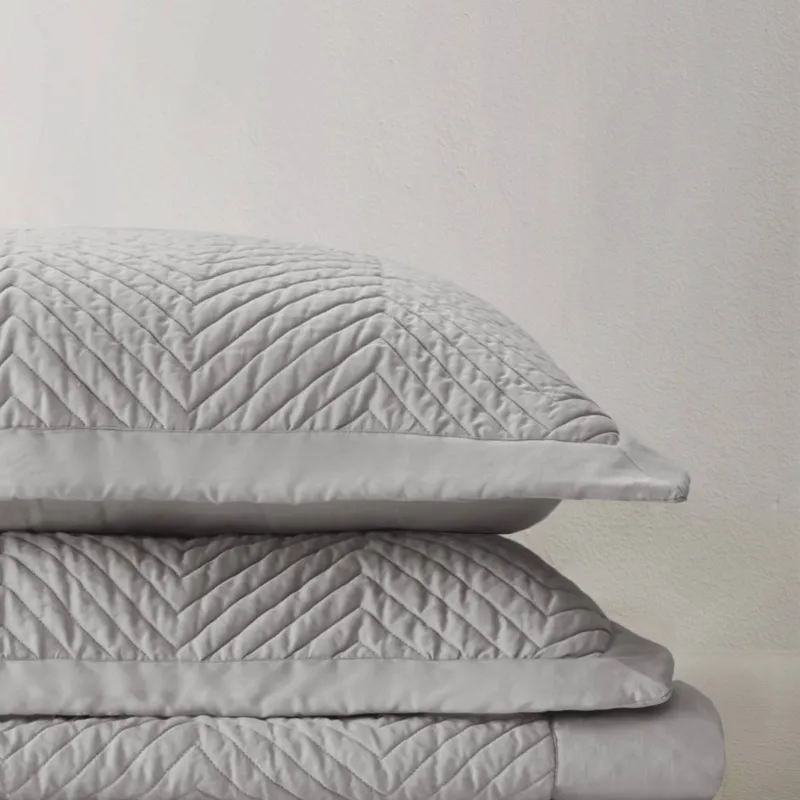 Harbor House Liam Hotel 3 Piece Cotton Quilt Set