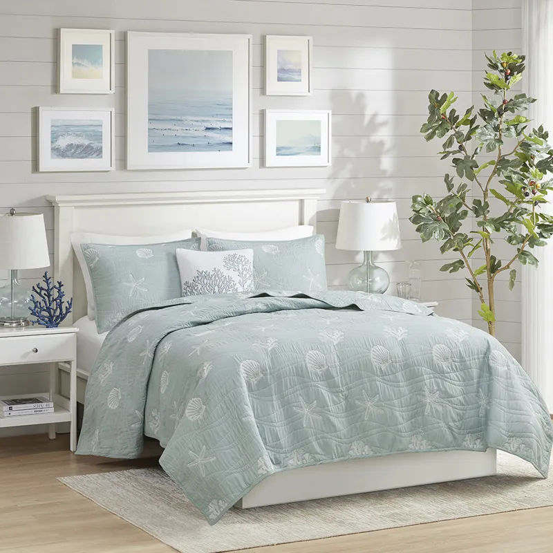 Harbor House Blue Seaside 4 Piece Cotton Reversible Embroidered Quilt Set with Throw Pillow