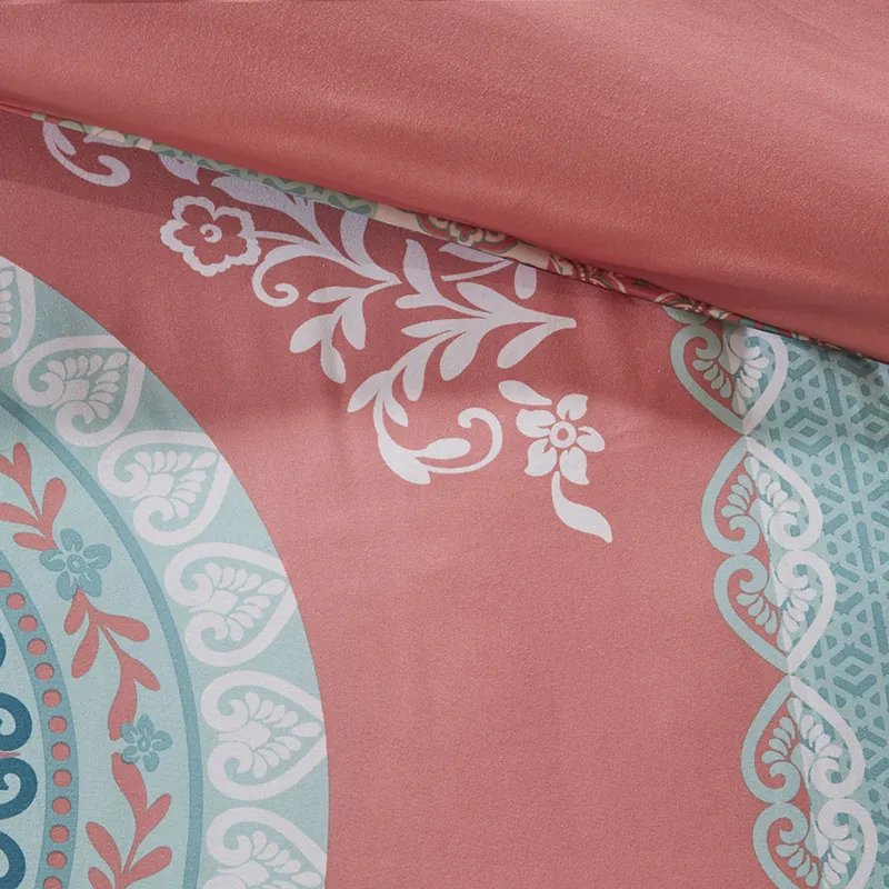 Intelligent Design Loretta Boho Comforter Set with Bed Sheets