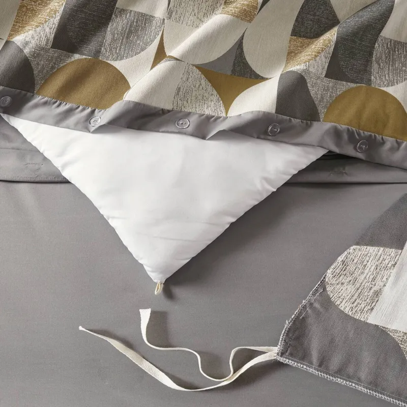 Cirque Queen Jacquard Oversized Duvet Style Comforter Set - Gold