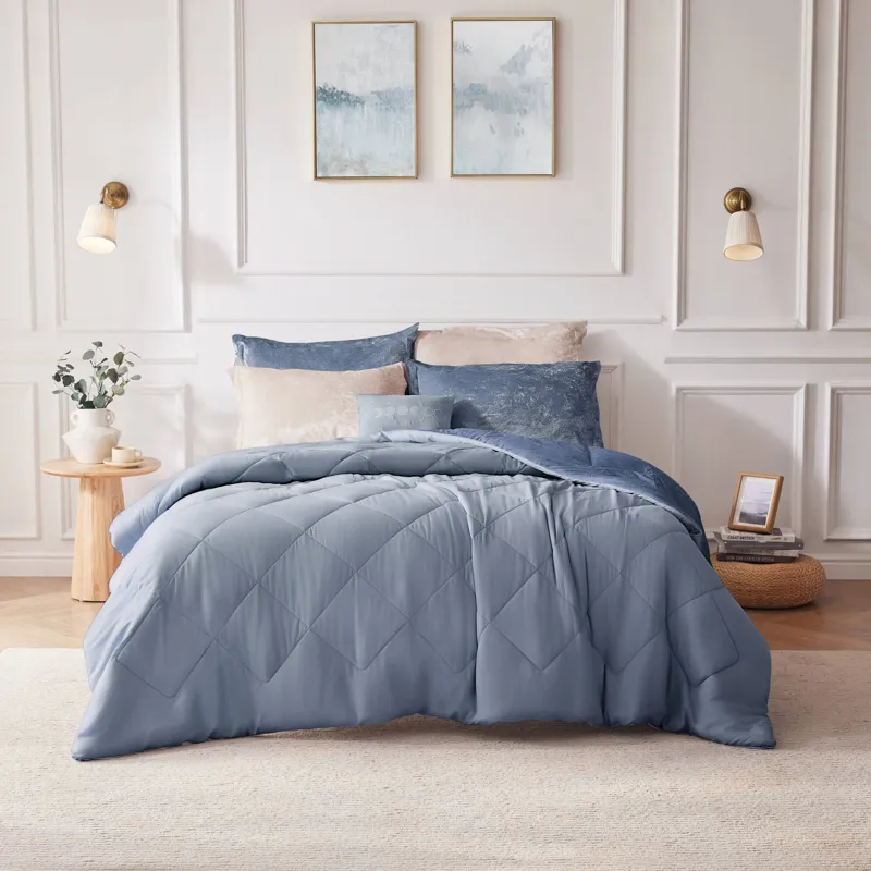 Intelligent Design Felicia Velvet Comforter Set with Throw Pillow
