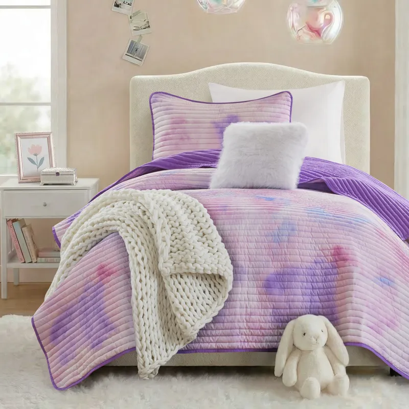 Intelligent Design Cassiopeia Watercolor Tie Dye Printed Quilt Set with Throw Pillow