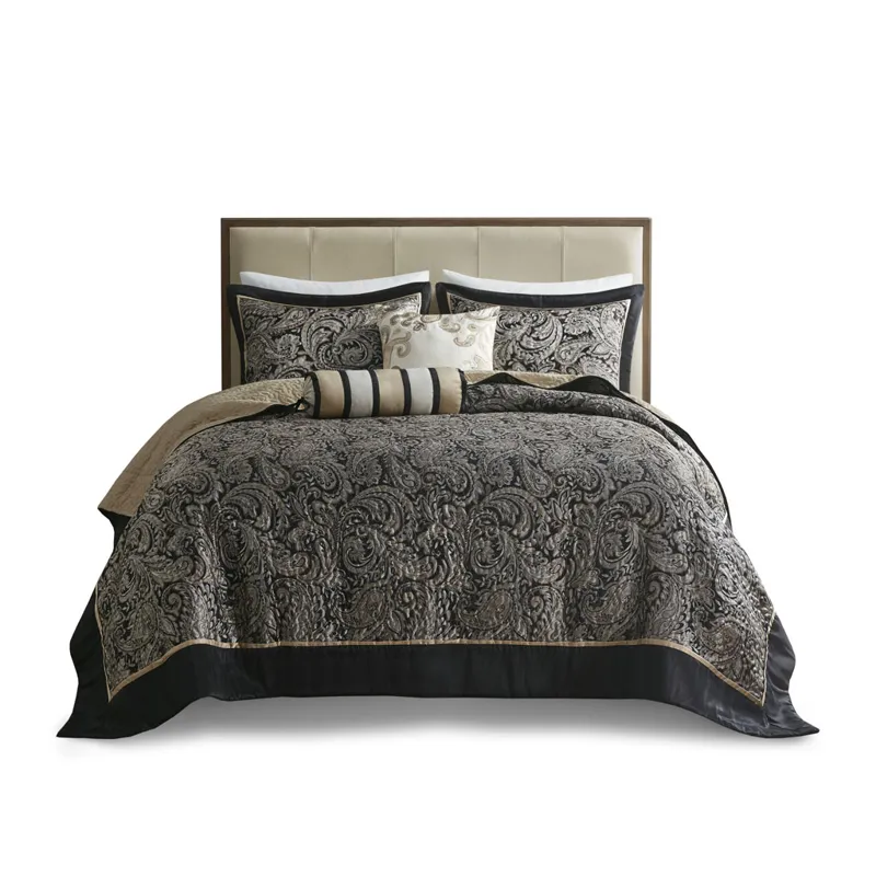Aubrey Queen 5 Piece Jacquard Bedspread Set with Throw Pillows - Black