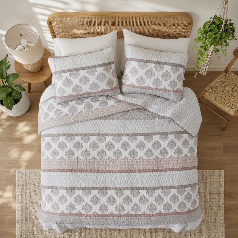 INK+IVY Surya Quilt Set