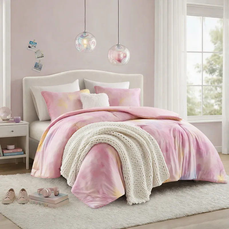 Intelligent Design Cassiopeia Watercolor Tie Dye Printed Comforter Set with Throw Pillow