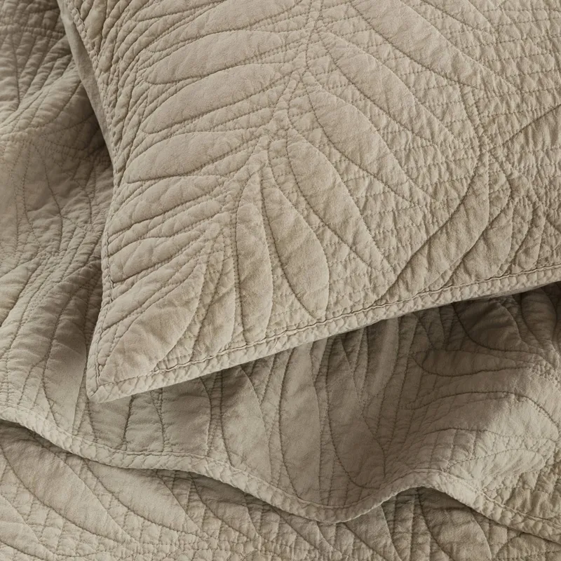 Harbor House Botanical Leaves 3 Piece Cotton Quilt Set