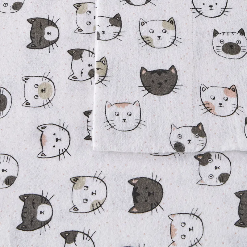 Intelligent Design Cozy Soft Cotton Flannel Printed Sheet Set