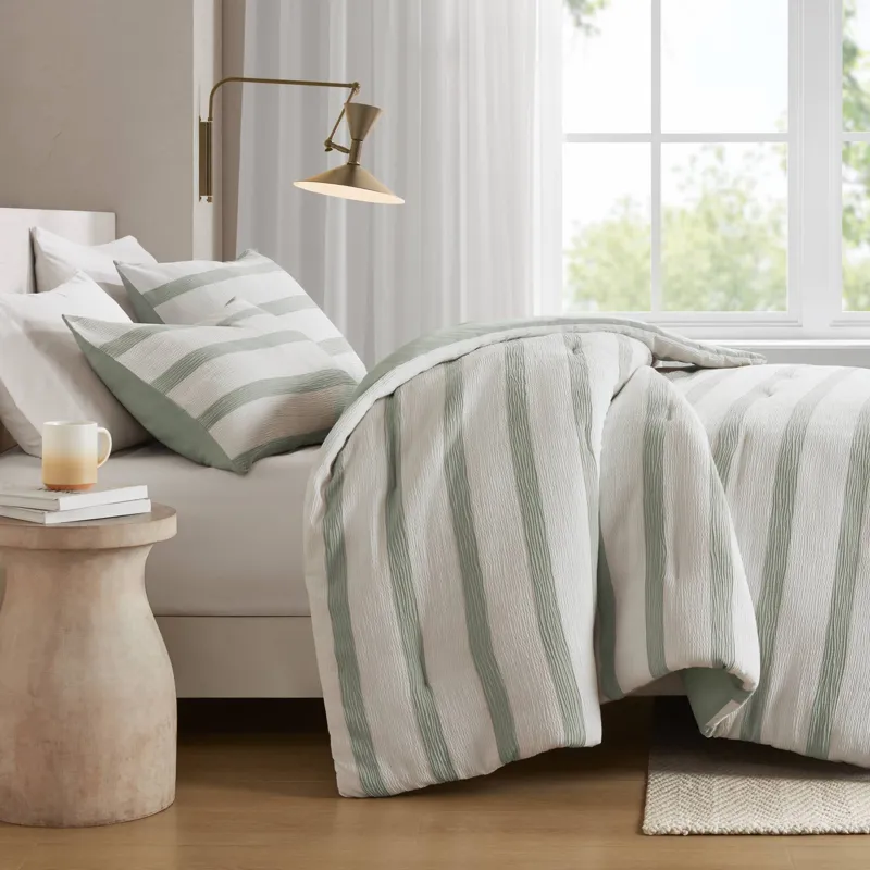 Super Listing Merritt Yarn-dyed Striped Comforter