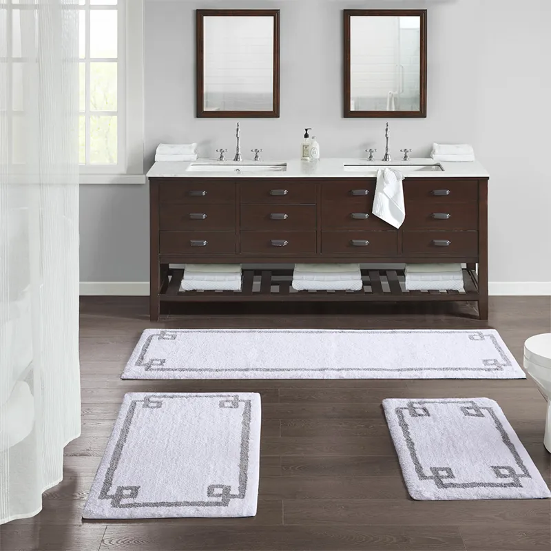 Evan Cotton Tufted Bath Rug 24x72 - White