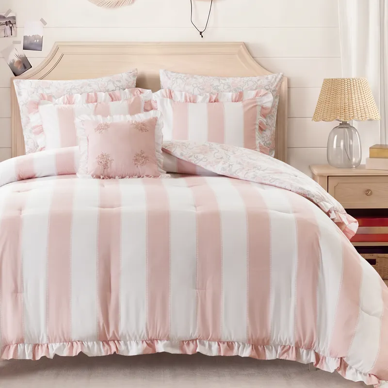 Intelligent Design Lara Comforter Set