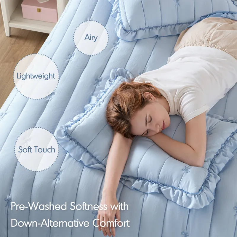 Intelligent Design Liv Quilt Set