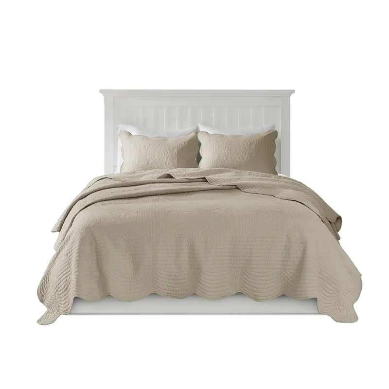 Madison Park Tuscany 3 Piece Reversible Scalloped Edge Quilt Set