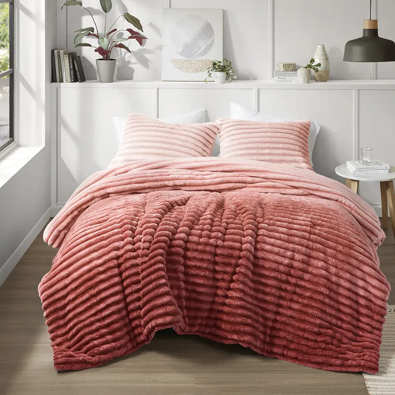 Intelligent Design Avril Fluffy Ribbed Plush Comforter Set