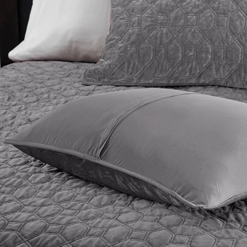 Madison Park Harper 3 Piece Velvet Quilt Set