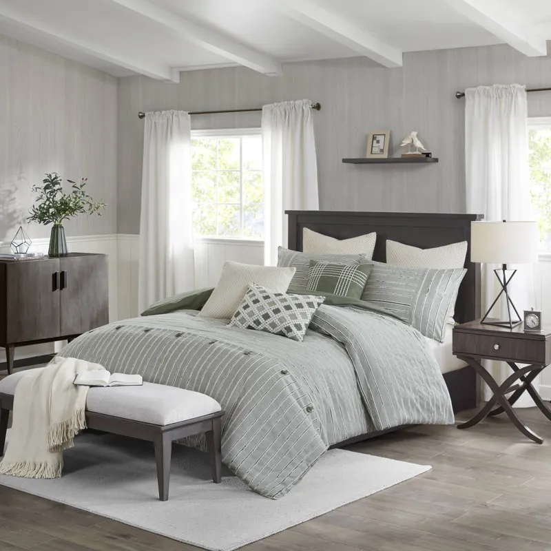 Madison Park Signature Essence Oversized Cotton Clipped Jacquard Comforter Set with Euro Shams and Throw Pillows