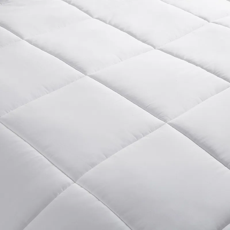 Madison Park Winfield 300 Thread Count Cotton Shell Luxury Down Alternative Comforter