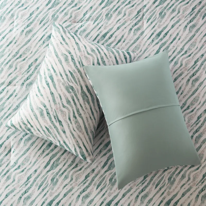 Madison Park Essentials Nixon Comforter Set