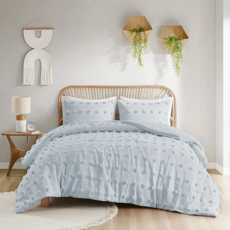 Intelligent Design Lucy Clip Jacquard Comforter Set