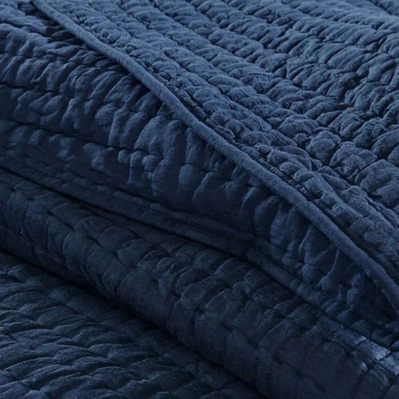 Madison Park Signature Serene 3 Piece Hand Quilted Cotton Quilt Set