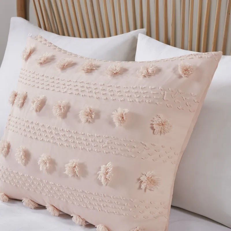 Intelligent Design Lucy Clip Jacquard Duvet Cover Set
