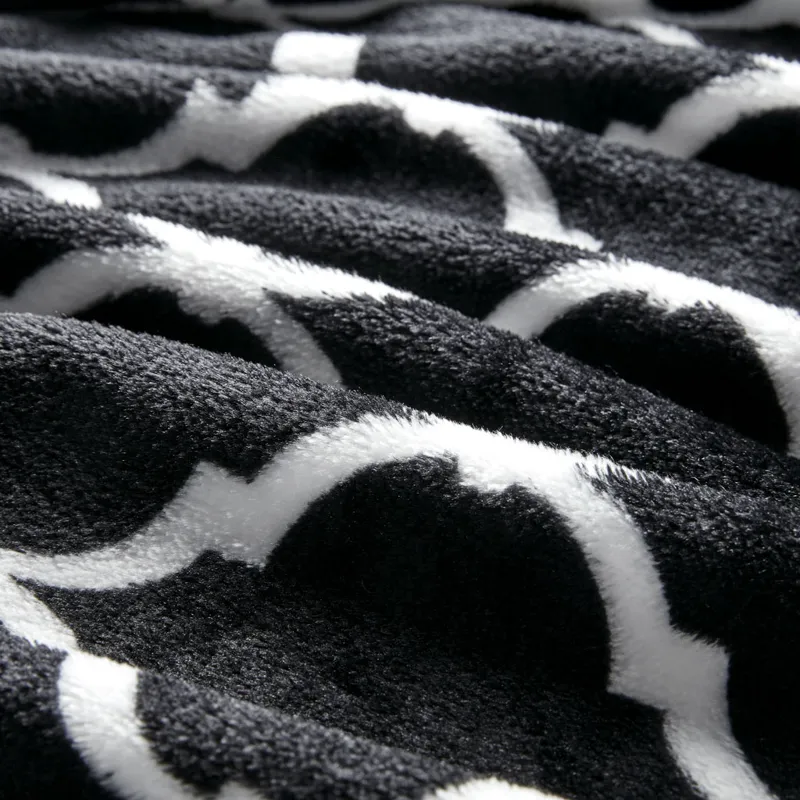 Ogee Oversized Throw - Black