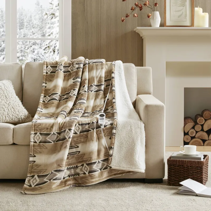 Woolrich Print Plush to Sherpa Heated Throw