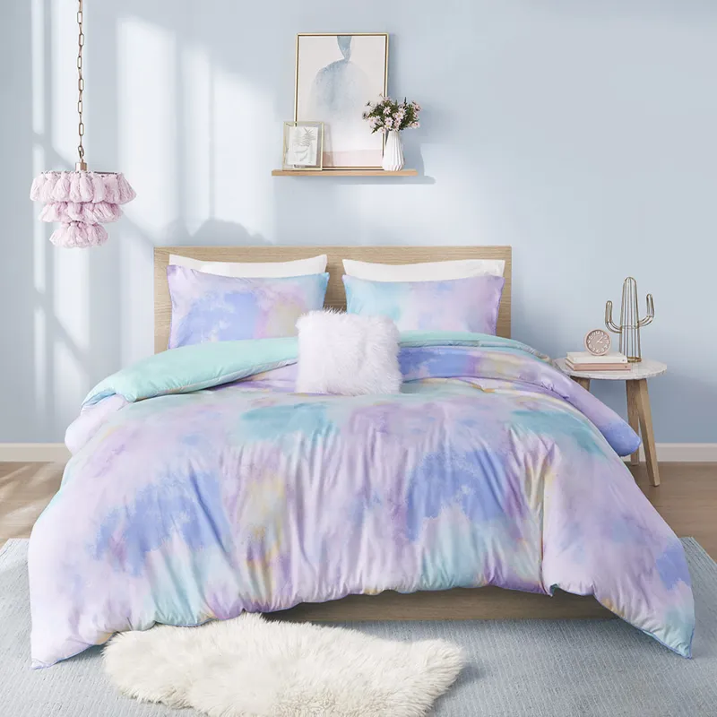 Intelligent Design Cassiopeia Watercolor Tie Dye Printed Duvet Cover Set with Throw Pillow