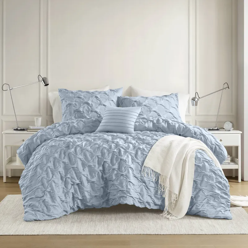 Comfort Spaces Bailey Diamond Pintuck Pleated Woven Comforter Set