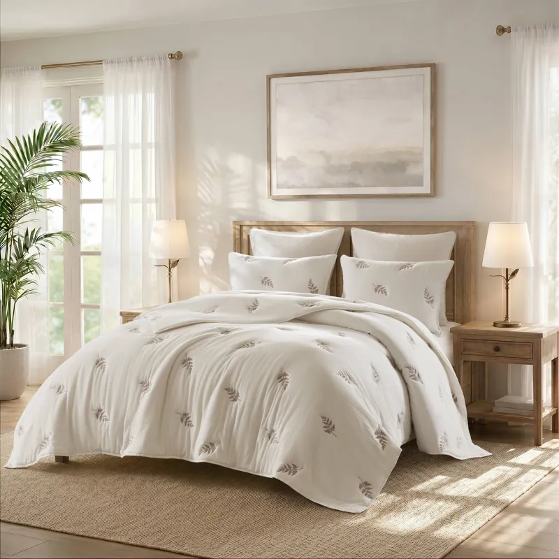 Harbor House Blue Willow Embroidered Botanical 100% Cotton Lightweight 3 Piece Quilt Set