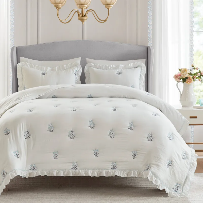 Intelligent Design Aglaia Quilt Set