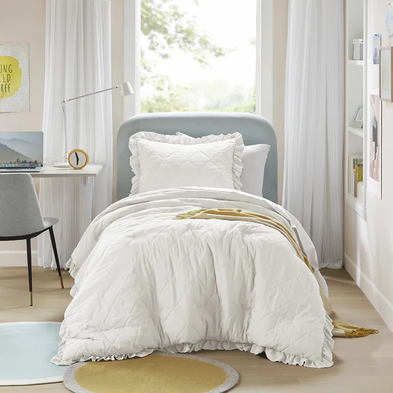 Comfort Spaces Hannah Diamond Quilted Ruffle Edge Comforter Set
