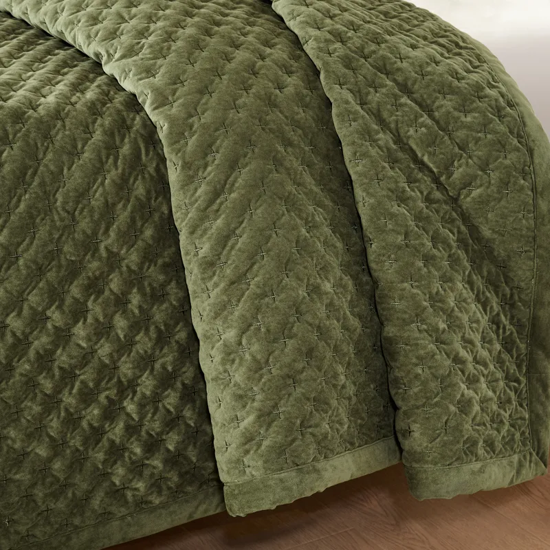 Madison Park Signature Charleston Velvet Coverlet Mini Set