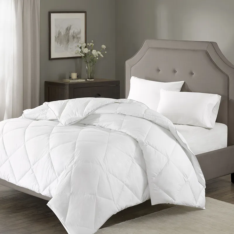 1000 Thread Count Cotton Rich Full/Queen Diamond Quilting Down Alternative Comforter - White