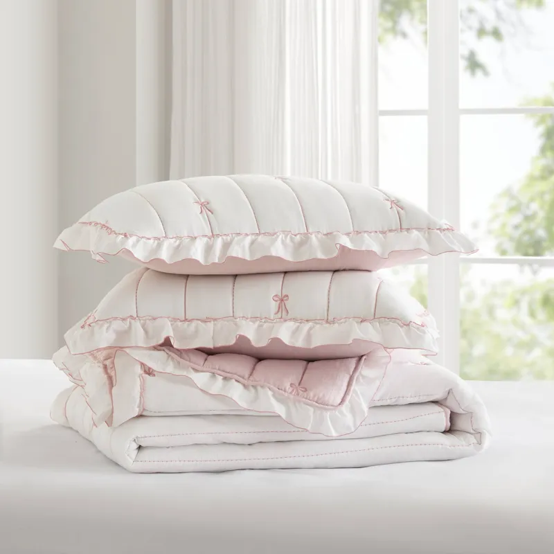 Intelligent Design Liv Quilt Set