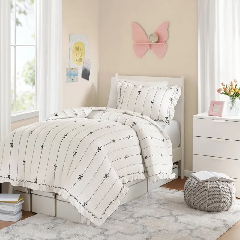 Intelligent Design Liv Quilt Set