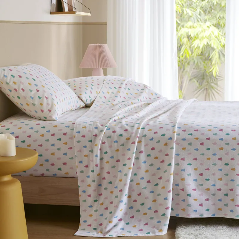 Intelligent Design Cozy Soft Cotton Flannel Printed Sheet Set