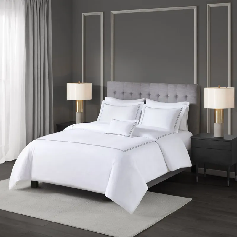500 Thread Count Luxury Collection Full/Queen 100% Cotton Sateen Embroidered Duvet Cover Set - White