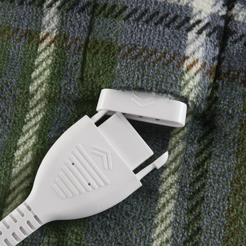 Woolrich Print Plush to Sherpa Heated Throw