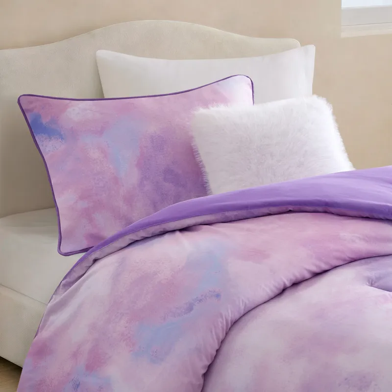Intelligent Design Cassiopeia Watercolor Tie Dye Printed Comforter Set with Throw Pillow