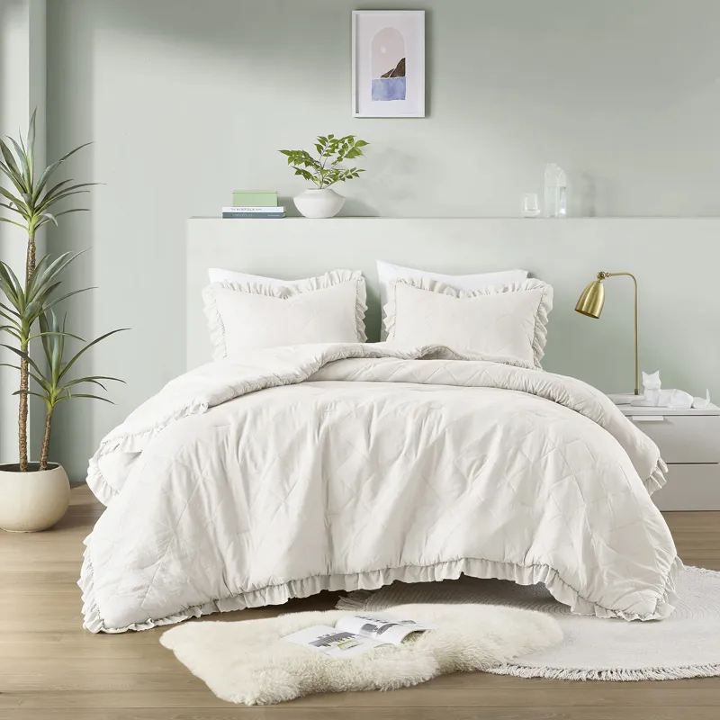 Comfort Spaces Hannah Diamond Quilted Ruffle Edge Comforter Set