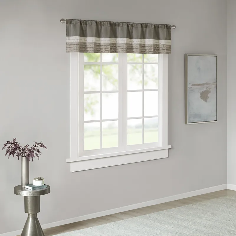 Madison Park Amherst Polyoni Pintuck Window Valance