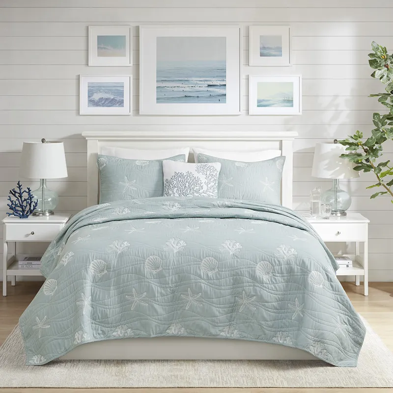 Harbor House Blue Seaside 4 Piece Cotton Reversible Embroidered Quilt Set with Throw Pillow