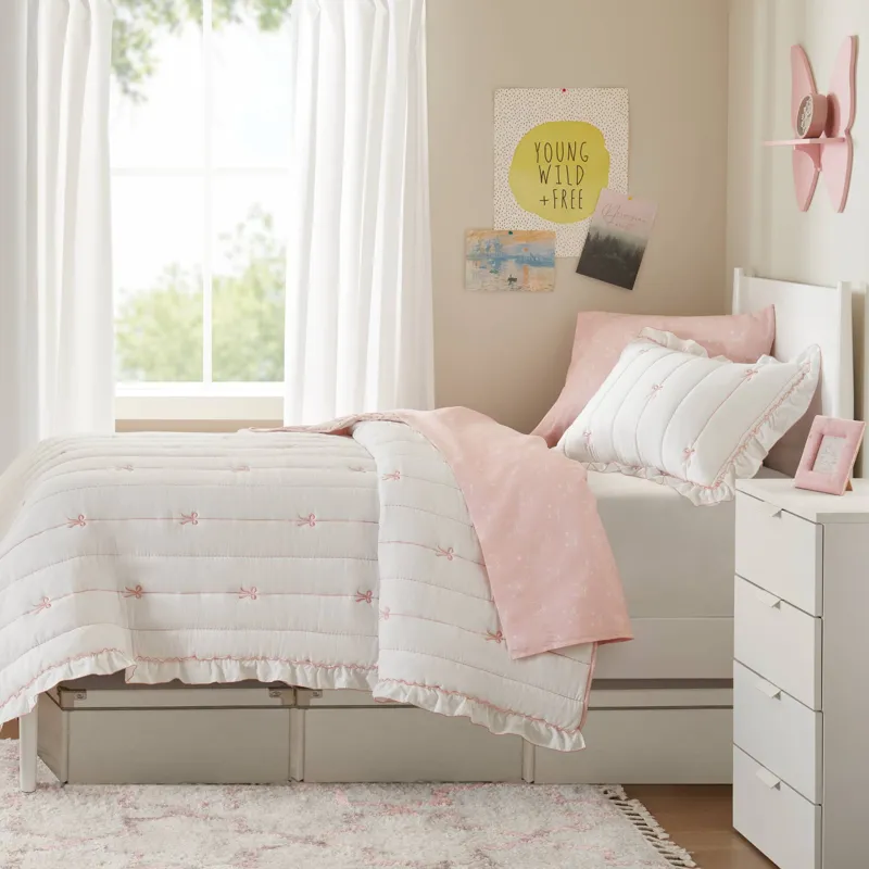 Intelligent Design Liv Quilt Set