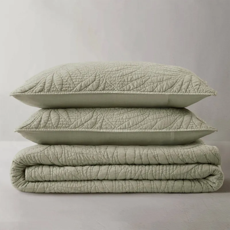 Harbor House Botanical Leaves 3 Piece Cotton Quilt Set