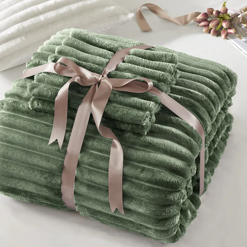 Intelligent Design Avril Fluffy Ribbed Plush Comforter Set