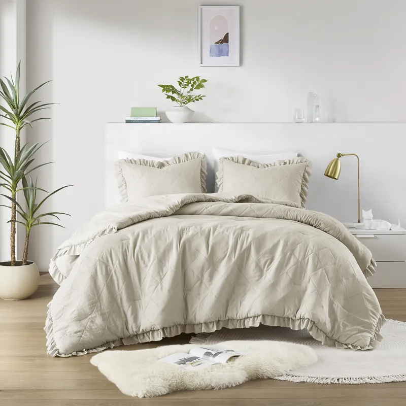 Comfort Spaces Hannah Diamond Quilted Ruffle Edge Comforter Set