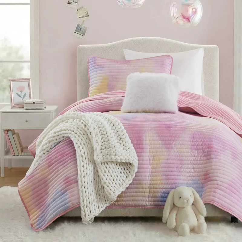 Intelligent Design Cassiopeia Watercolor Tie Dye Printed Quilt Set with Throw Pillow