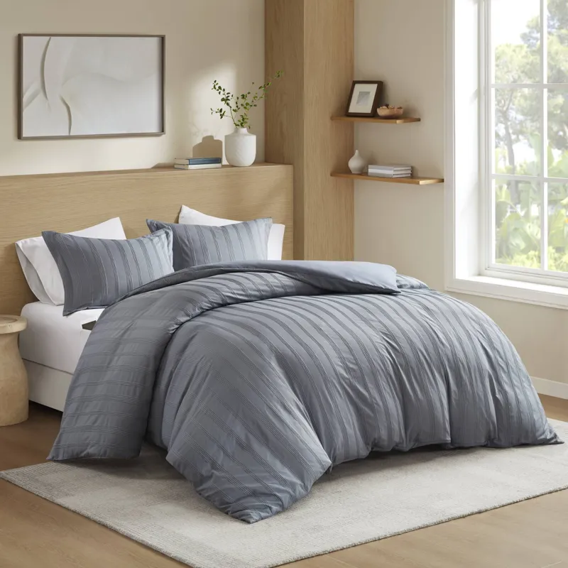 Super Listing Logan Striped Reversible Pintuck Pleated Duvet Set
