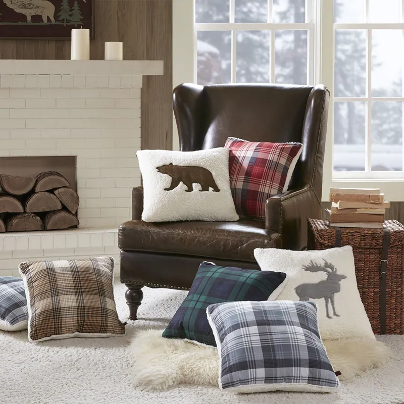 Bear Square Berber Pillow - White