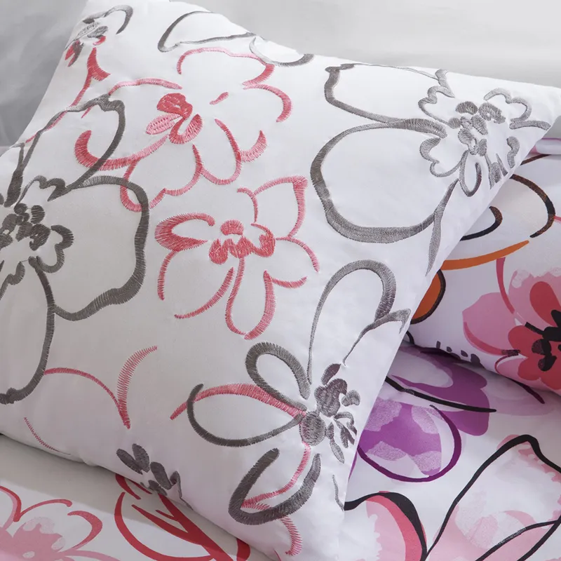 Intelligent Design Olivia Floral Comforter Set